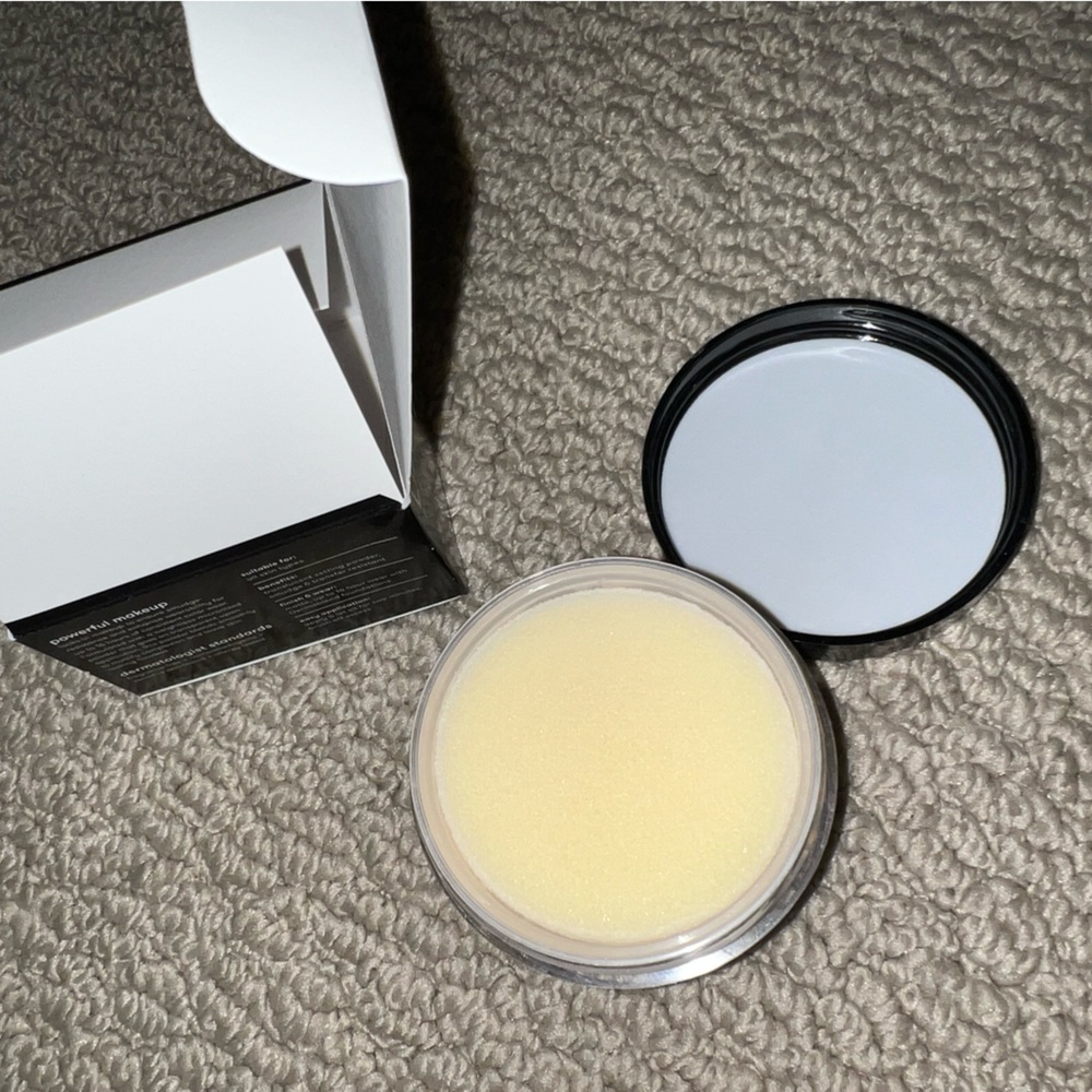 Dermablend Original Setting Powder - Picture 4 of 6